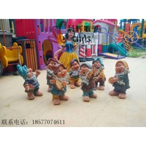 南寧卡通雕塑,廣西專業(yè)的玻璃鋼卡通雕塑制作商